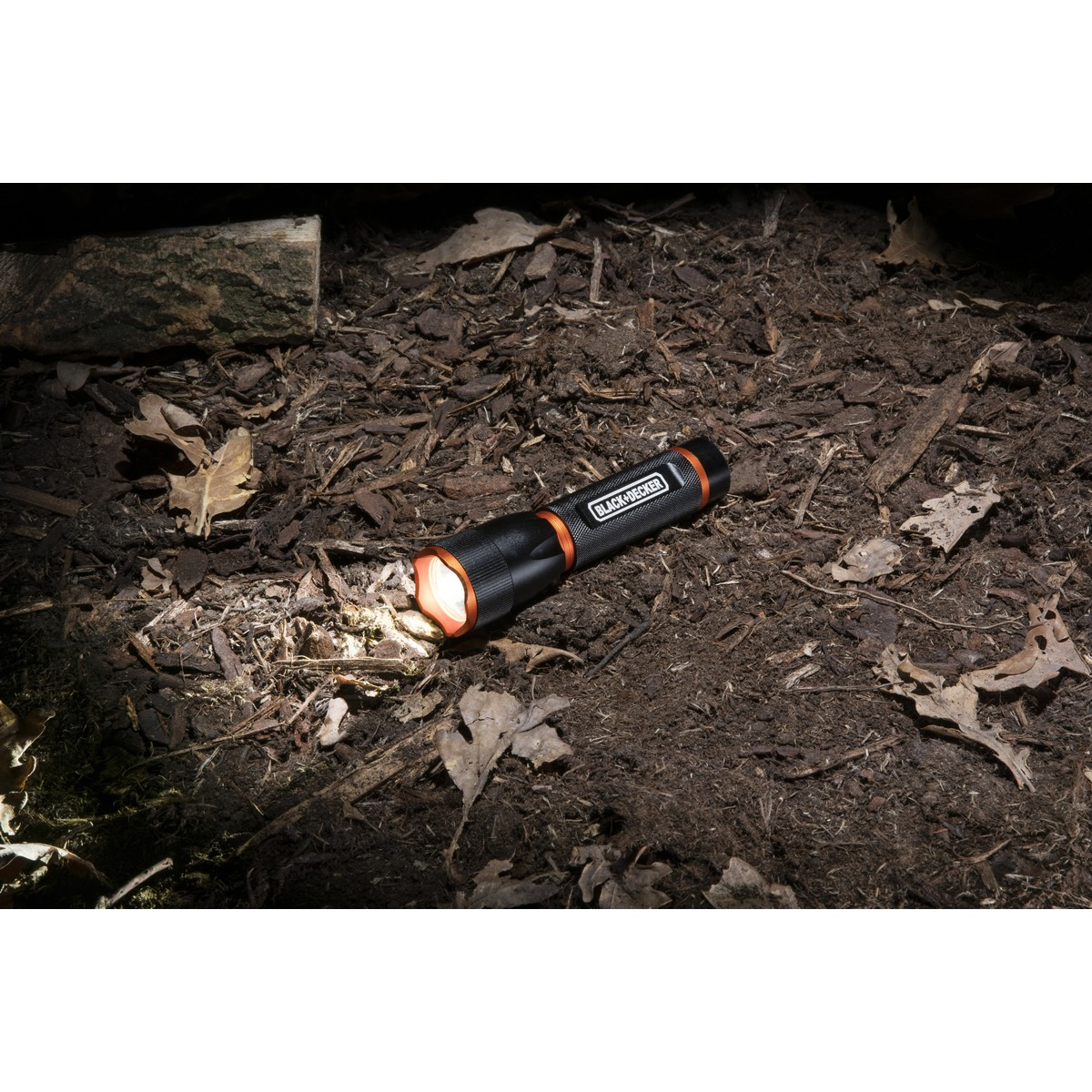 BLACK+DECKER LED Zaklamp 500Lm 10W - maximondo