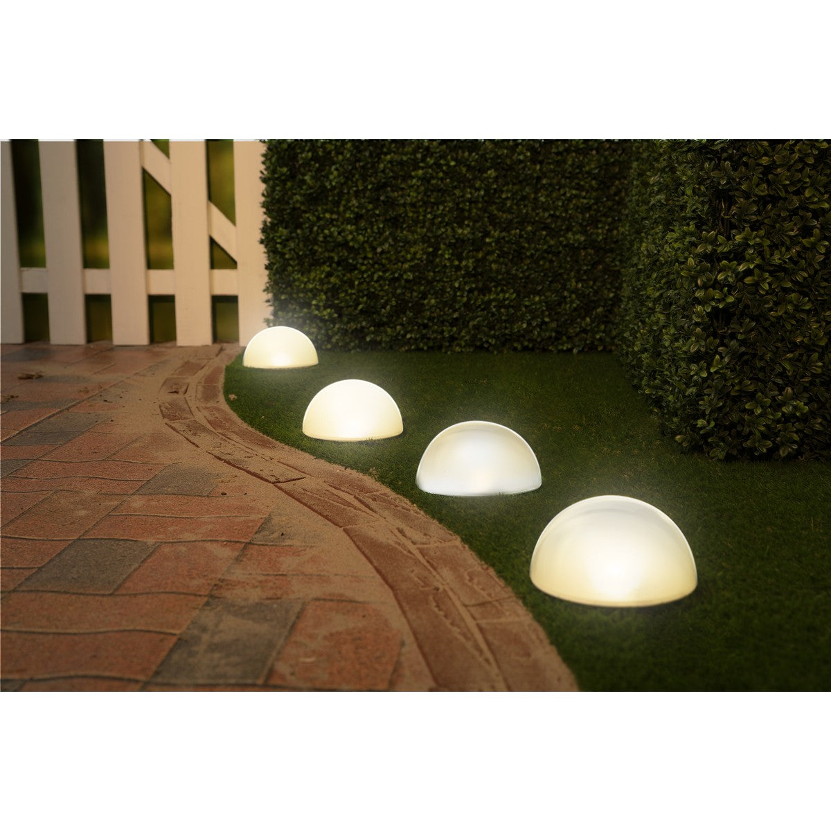 Grundig Solar Tuinspot - RGB & Warm Wit - maximondo