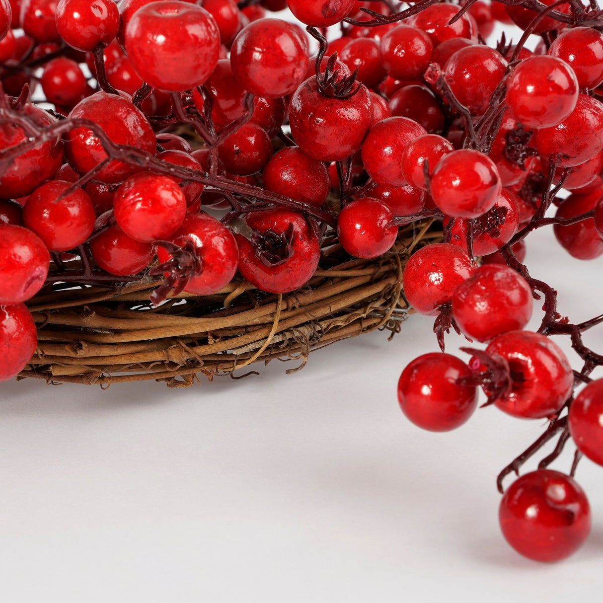 Mica Decorations Krans bessen rood - h10xd40cm - maximondo